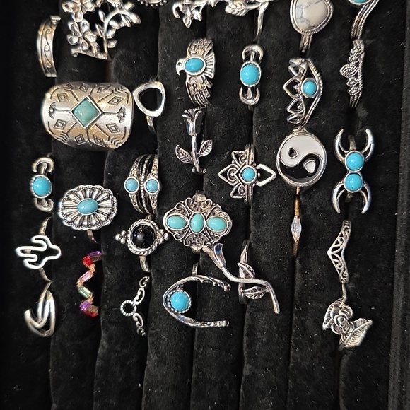 Lot of 30pcs fashion rings - Picture 2 of 3